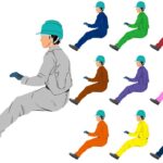 フォークリフト運転作業員1横面ヘルメット着